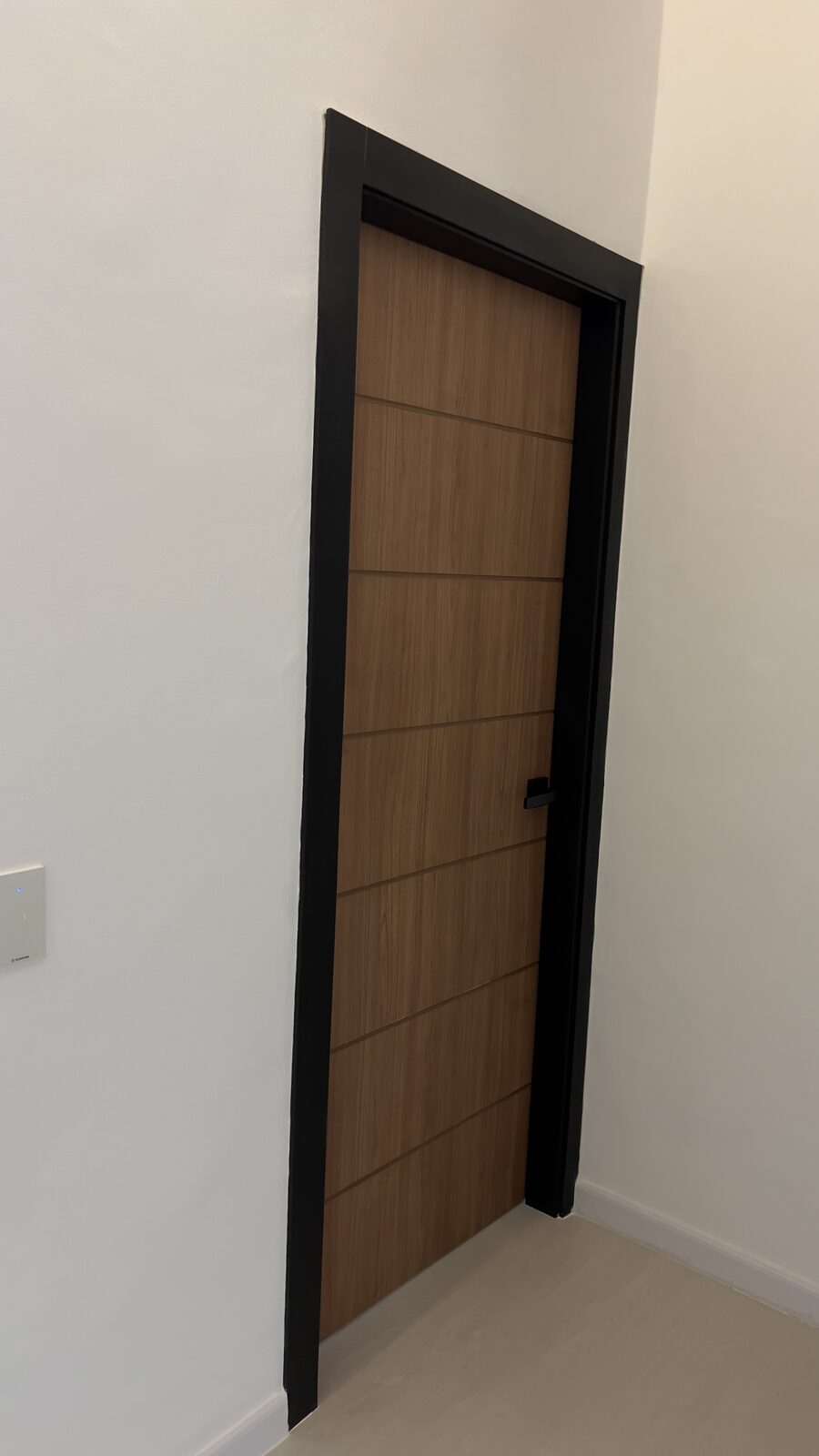 Puerta interior con acabado premium
