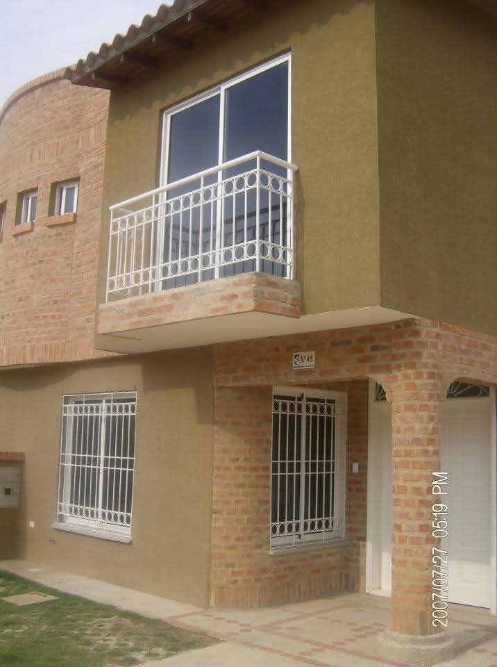 Baranda decorativa con motivos circulares